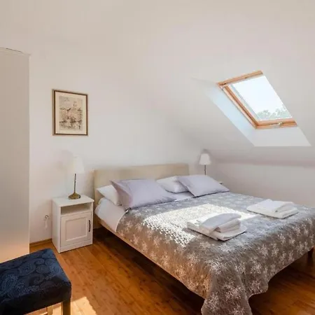 Apartment Family Friendly With A Swimming Pool Marusici, Omis - 21377 *