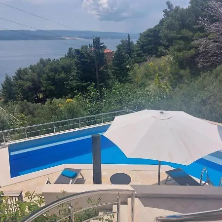Family Friendly With A Swimming Pool Marusici, Omis - 21377 Marusici (Split-Dalmatia)